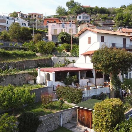 Ampi Terrazzi E Parcheggio - Relax In Villa Bardino Nuovo Exterior foto