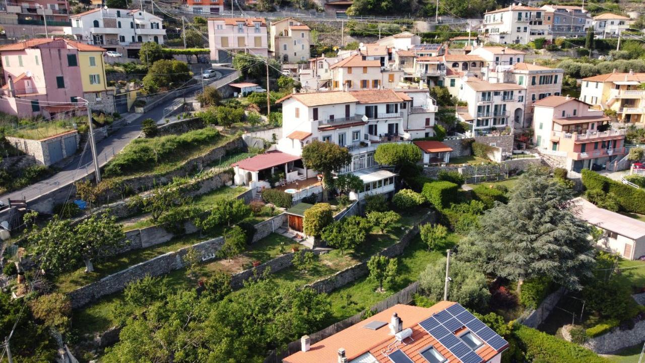 Ampi Terrazzi E Parcheggio - Relax In Villa Bardino Nuovo Exterior foto